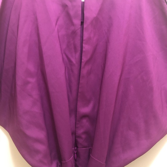 Clothes - Picture 4 of 16